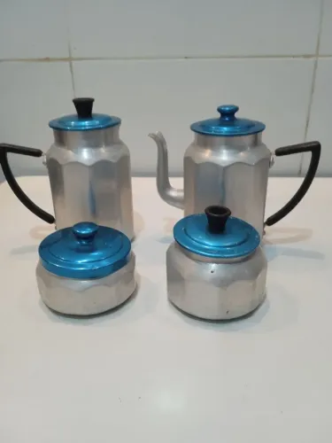 Kit alumínio de bule, leiteiro, açucareiro, mantegueira