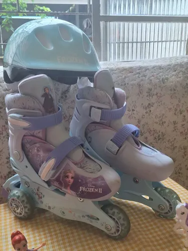 Patins Infantil Frozen Ajustável ? Tamanho 29 ao 32