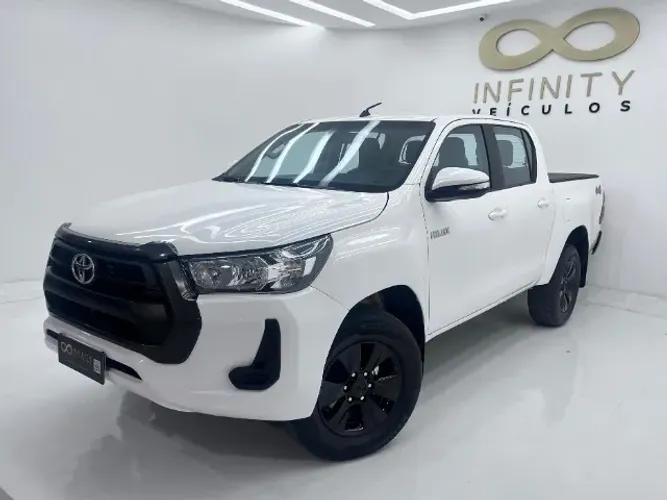 Toyota Hilux CD 4X4 2.8 Diesel Mec. 2021