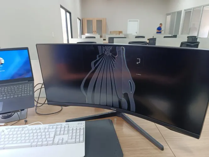 Monitor 32 (Retira peças)