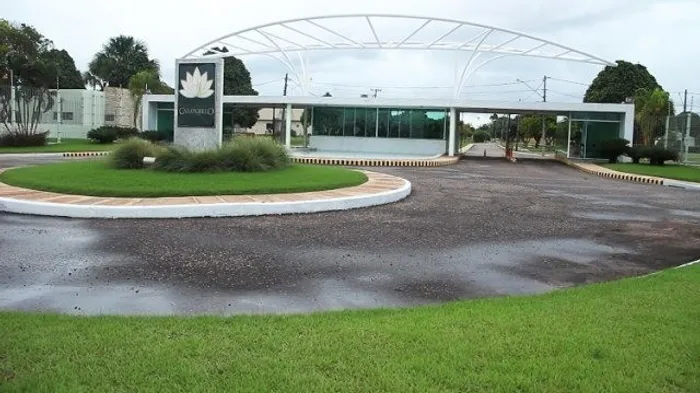 R$300 mil lote de 700 m² no condomínio Campo Belo