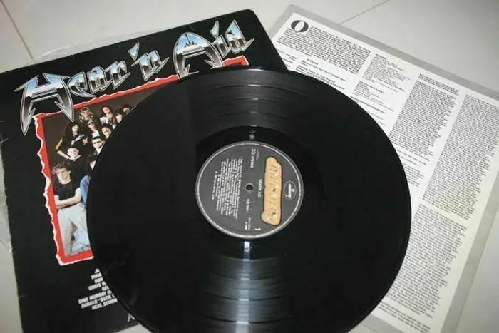 Lp Hear 'N Aid - Raro!