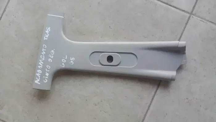 Acabamento Cinto Segurança traseiro VW Gol G5