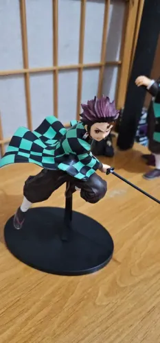 Tanjiro Kimetsu no yaiba figure