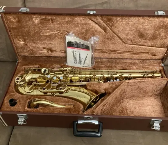 Sax Tenor Yamaha 32 Logo Purple