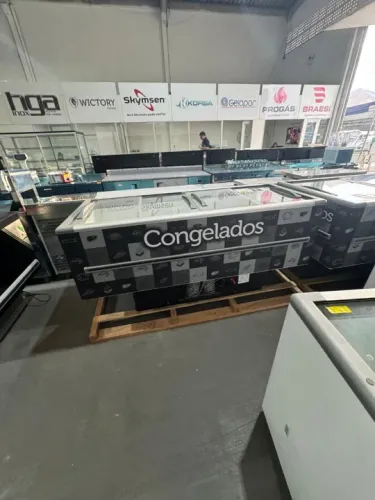 Expositor ilha 2,00 metros 568 litros Fricon 2 anos de garantia