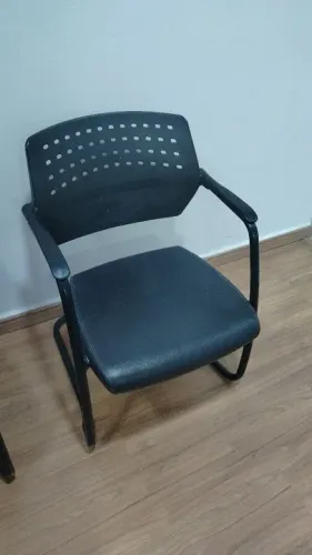 Cadeira para recepção individual 