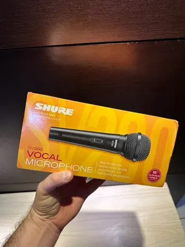 Microfone Shure sv200 zero na caixa