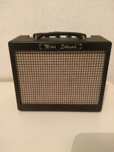 Ampli portátil fender mini deluxe para guitarra
