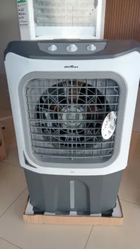 Lacrado Climatizador de Ar Evaporativo 70L 210W 220V - Britânia