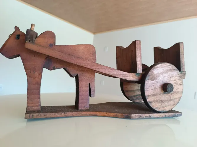 Carretinha de boi para decoração 