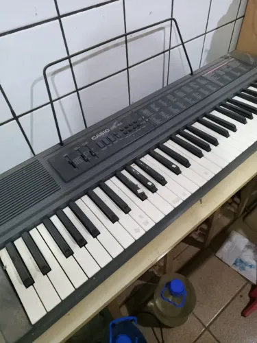 Vendo teclado Casio CTK 450 usado