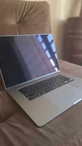 Macbook Pro 16" | Intel Core i9 | 512GB SSD | 32GB RAM DDR4 | AMD Radeon Pro 5300M 4GB
