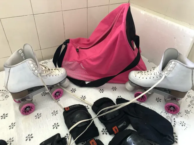 Patins e Equipamentos de Proteção