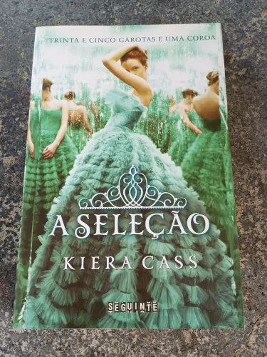 Livro a seleção De Kiera Cass