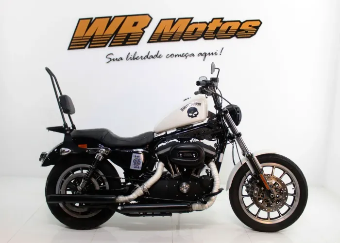 HARLEY-DAVIDSON SPORTSTER XL 883 R 