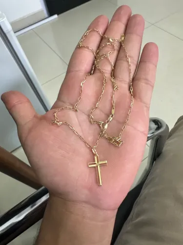 Corrente maciça com pingente Ouro 18k Zera