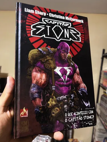 Capitão Stone o que aconteceu com capitão stone? Capa dura