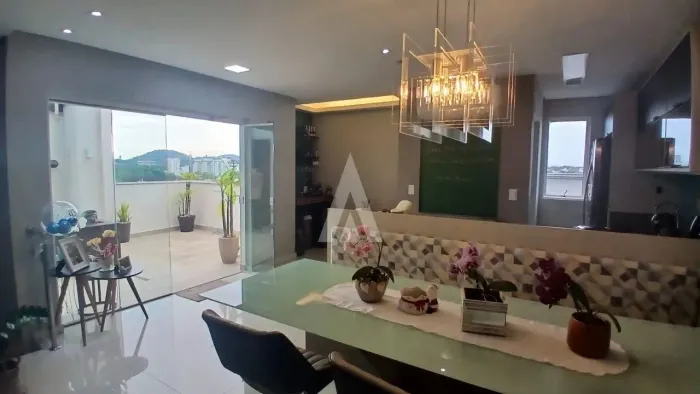 Cobertura com 2 suítes e 1 quarto à venda no bairro Santo Antônio em Joinville-SC por R$89