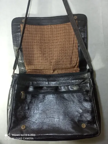 Bolsa   de  couro 