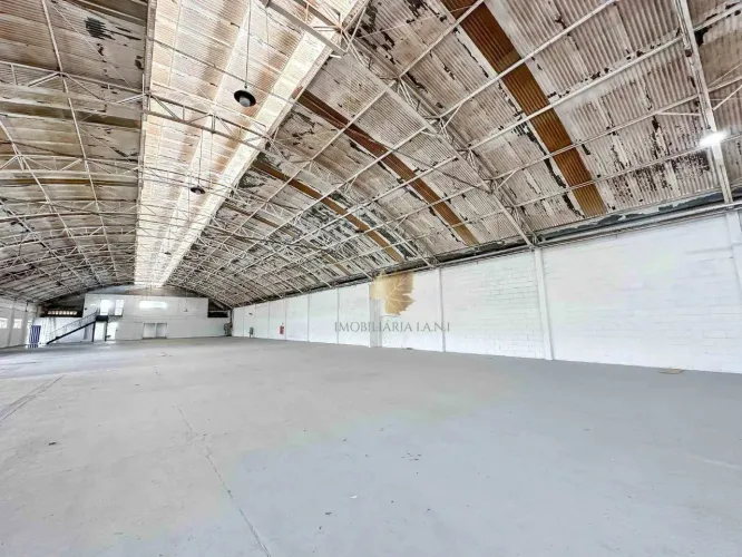 Galpão Industrial para alugar com 1.750m² no Bairro Nova Vinhedo em Vinhedo/SP.