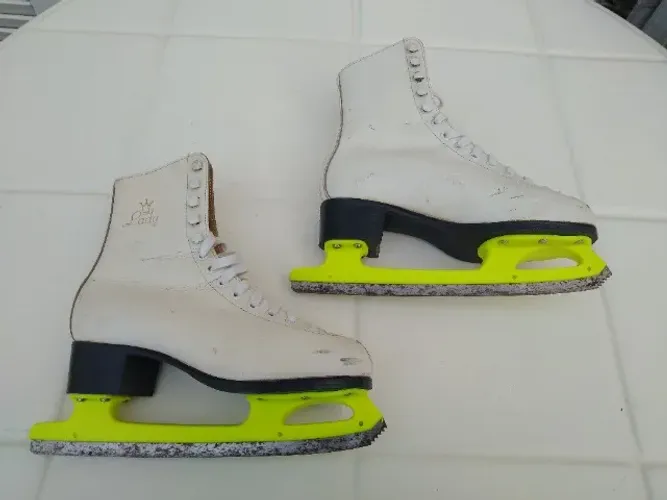 Patins De Gelo Bota Lady 23cm De Palmilha Base De Nylon Kovopol