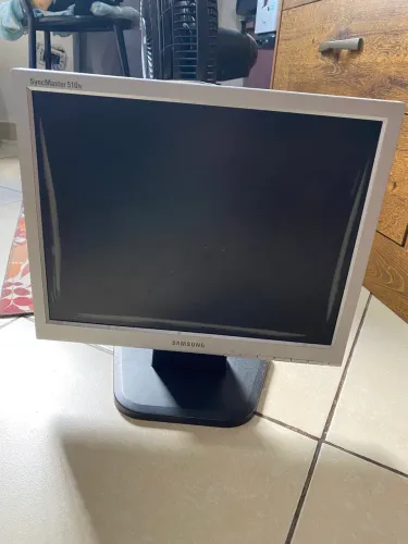 Monitor de computador ruim