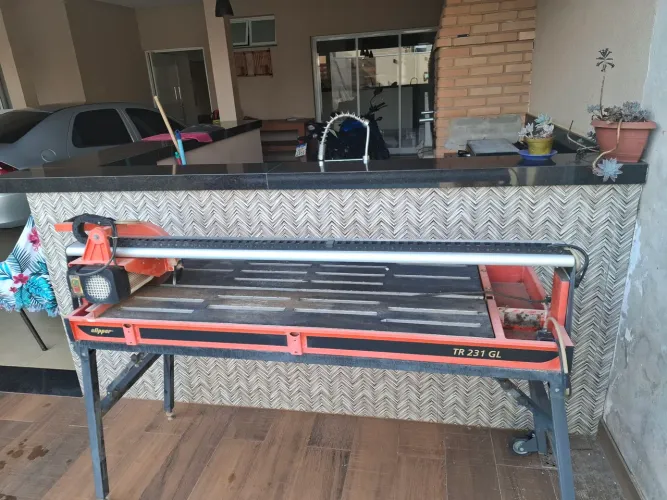 Maquina Cortar Piso e Mármore até 1100mm comprimento. Clipper TR 231 GL