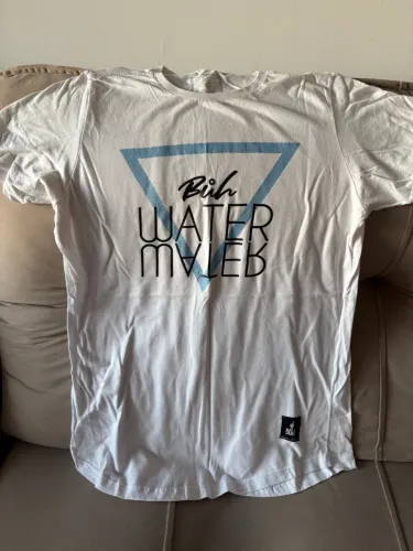 Camiseta BÜH original