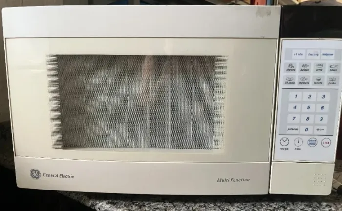 MICROONDAS GE BRANCO 32LMOD JEI1145AWA