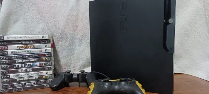 Playstation 3 Slim Desbloqueado com 12 jogos físico