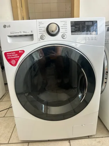 Lava e seca LG 11 kg  inverter 