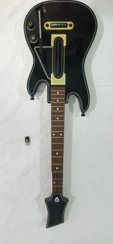 Guitarra do guitar hero usada excelente