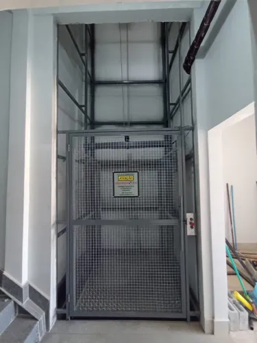 Elevador de Carga - Novo