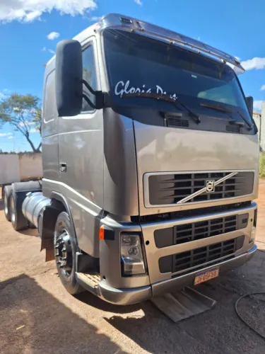 Vendo VOLVO FH. SCANIA OU MERCEDES  Todos revisados Veículos Trabalhando.