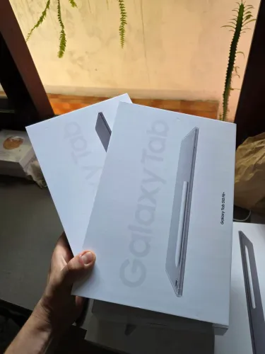 Galaxy Tab S10 Fe plus 13.1 polegadas 8/128gb Preto e Prata