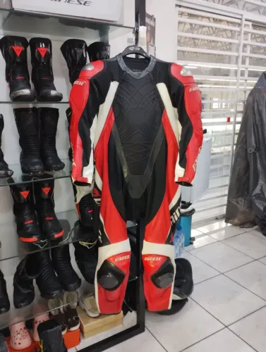 Macacão Dainese 52 Wv Frame evo dois zipers