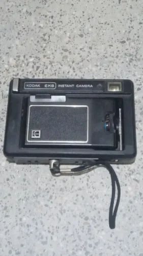 Câmera fotográfica antiga kodak ek8