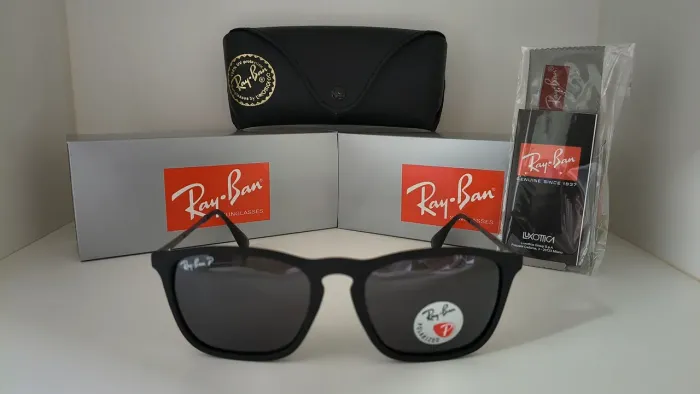 ÓCULOS DE SOL RAYBAN CRIS PRETO