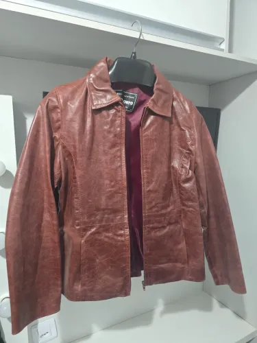 Jaqueta em couro feminino, P