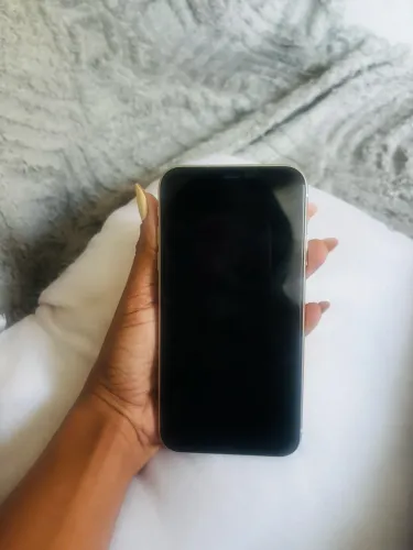 iPhone 11 , 64 Giga