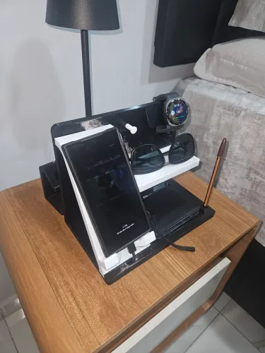 Organizador de mesa relógio celular carteira caneta presente dia dos pais