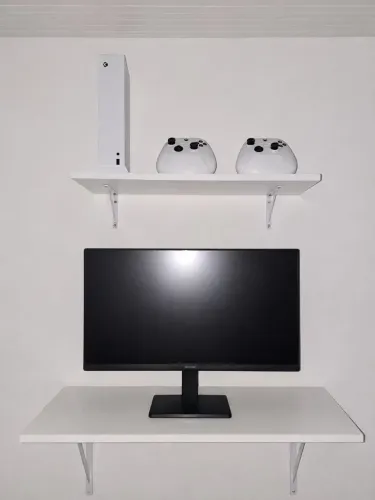Troco em um Ps5 um Xbox series s de 500gb e monitor essential s3 120hz de 24 polegadas ips
