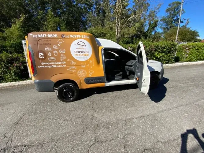 Fiat Fiorino Furgão EVO 1.4 Flex 8V 2P 2015