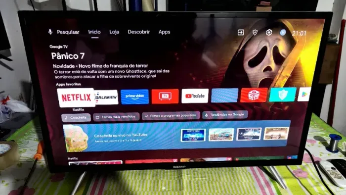 Smart-TV 32" Android LED Semp/TCL para assistir a copa
