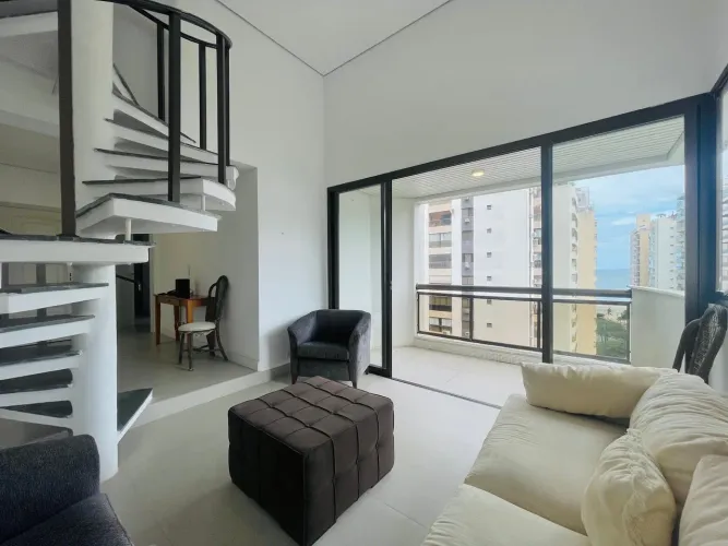 Cobertura / Penthouse com piscina e churrasqueira à Venda na Pitangueiras no Guarujá | QVi