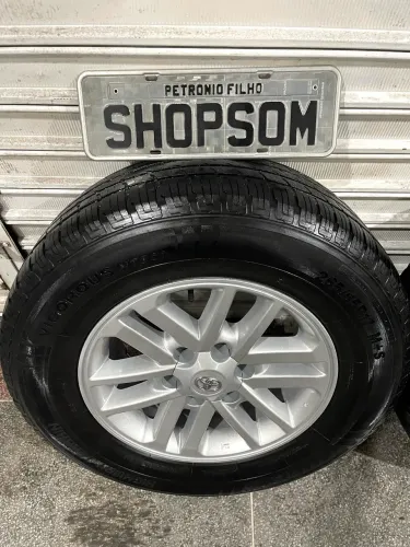 RODAS ARO 17 SW4 HILUX PNEUS