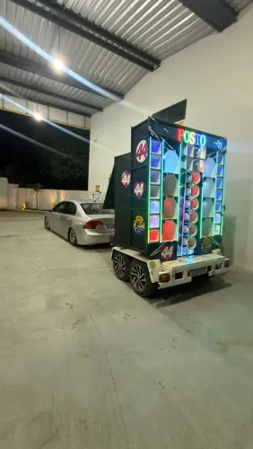 Som paredão 3 graves, faço troca por carro moto.tem pequeno choro no valor