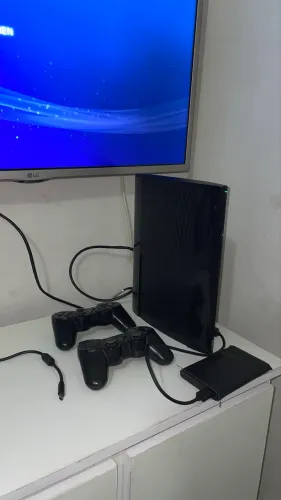 Vendo PS3 SUPER SLIM COMPLETO