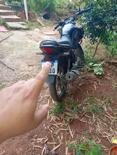 Troco por Titan 150 